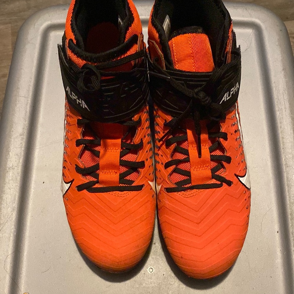 Nike Alpha football cleats size 7 Youth